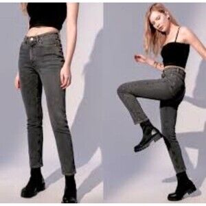 BDG Urban Outfitters Size 28 Girlfriend High Rise Jeans Straight Leg Gray Wash